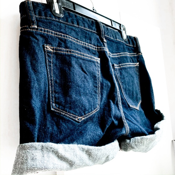 GAP Denim - GAP 1969 women's dark denim jean shorts size 29